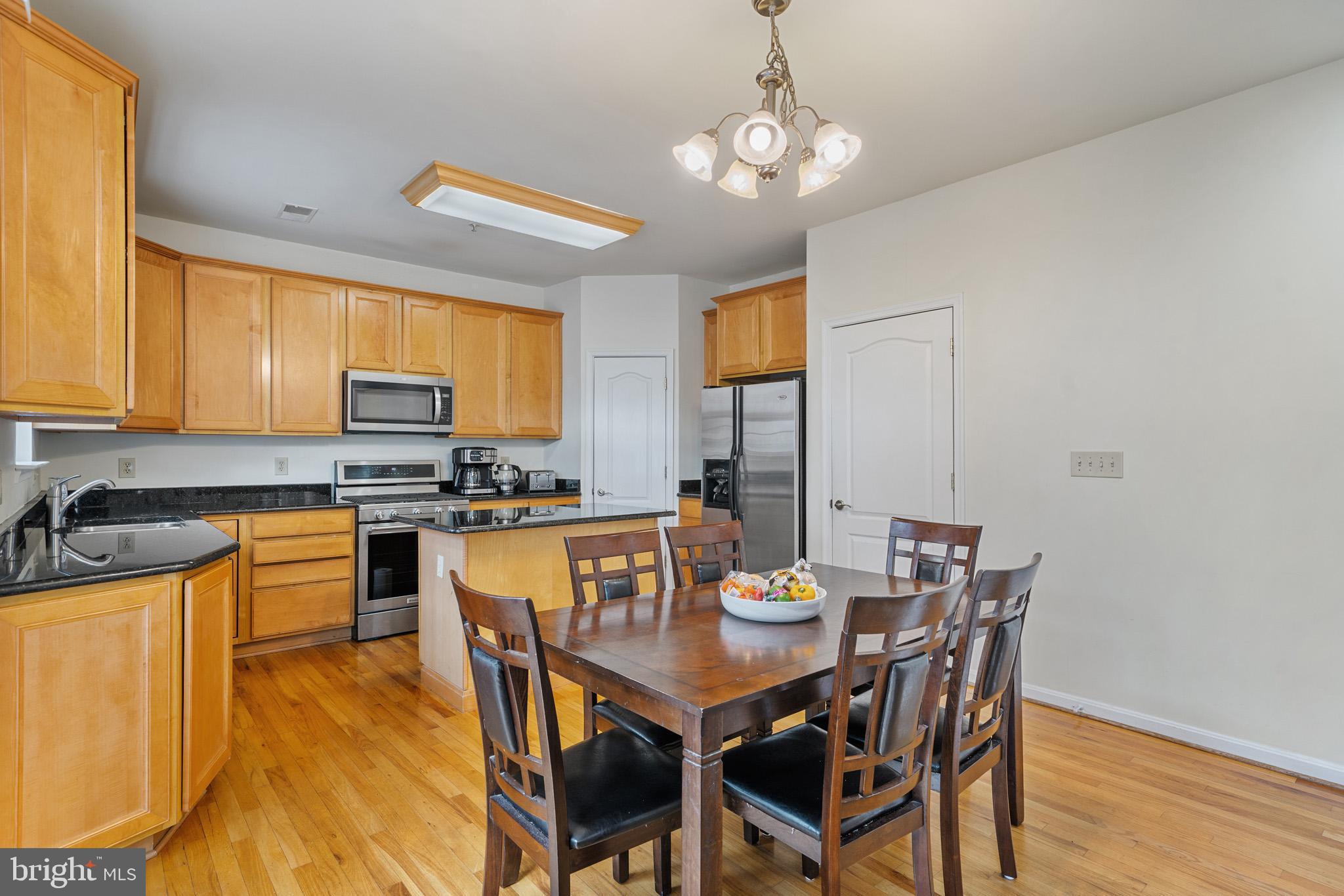 Clinton, Maryland, 20735, United States, 5 Bedrooms Bedrooms, ,4 BathroomsBathrooms,Residential,For Sale,2005620