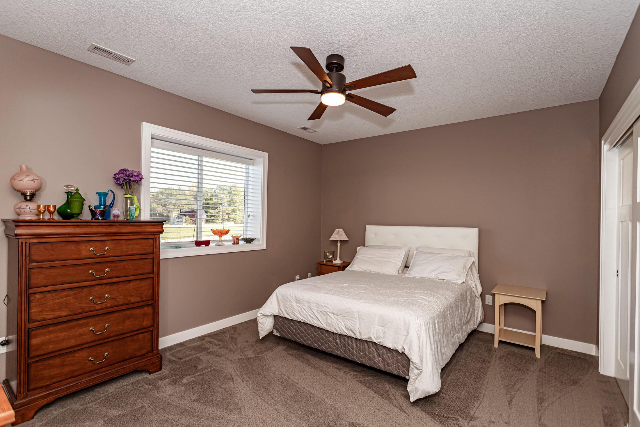 Huxley, Iowa, 50124, United States, 3 Bedrooms Bedrooms, ,4 BathroomsBathrooms,Residential,For Sale,1976803