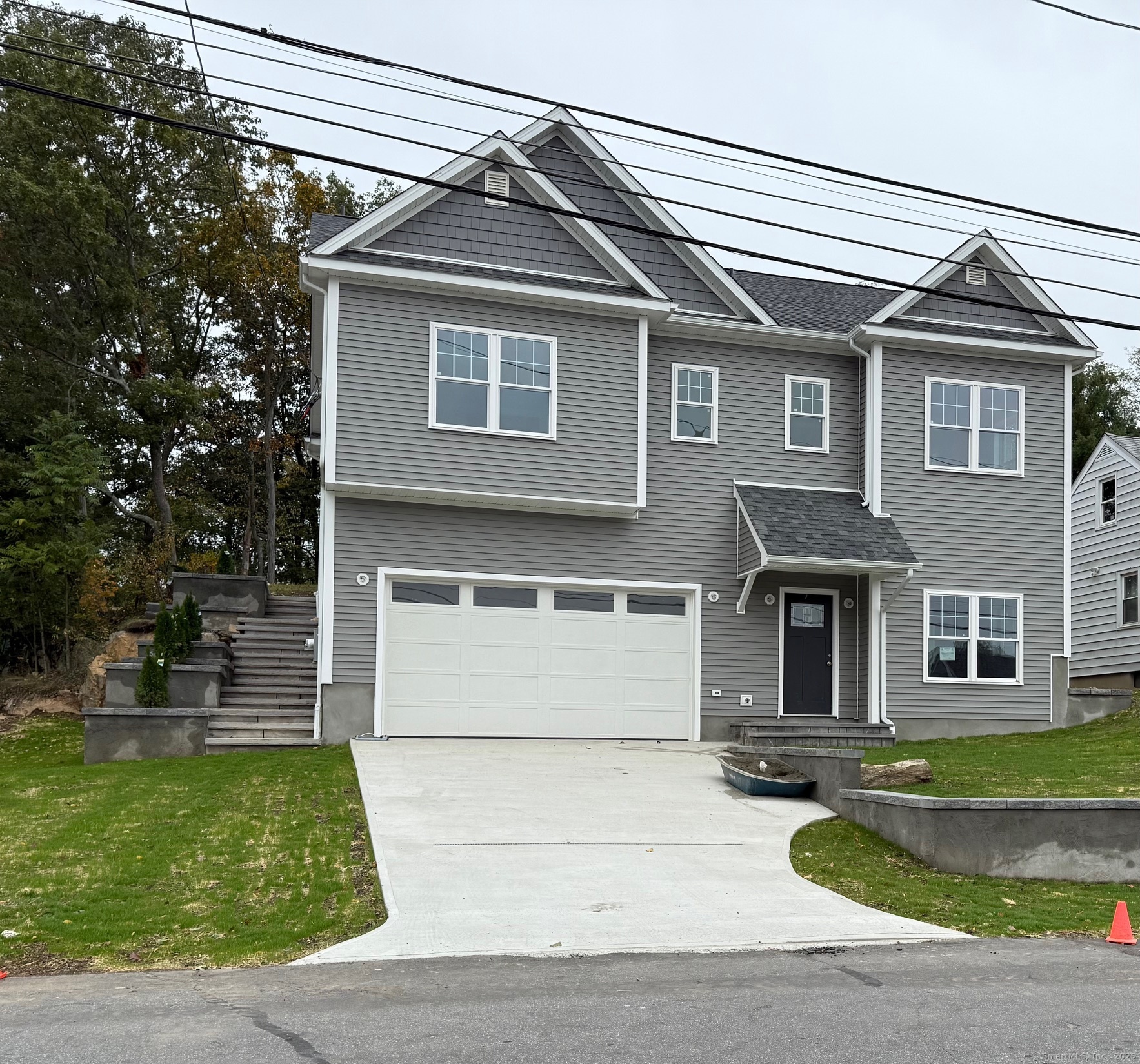 Bridgeport, Connecticut, 06606, United States, 4 Bedrooms Bedrooms, ,3 BathroomsBathrooms,Residential,For Sale,1979234