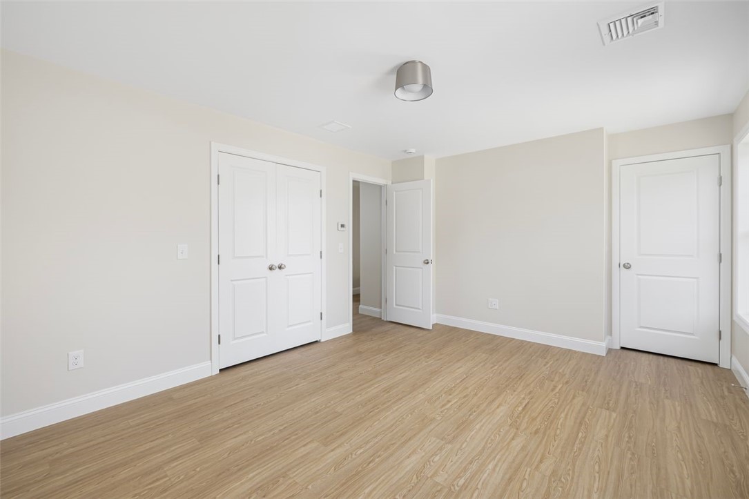 Warwick, Rhode Island, 02889, United States, 4 Bedrooms Bedrooms, ,4 BathroomsBathrooms,Residential,For Sale,2002981