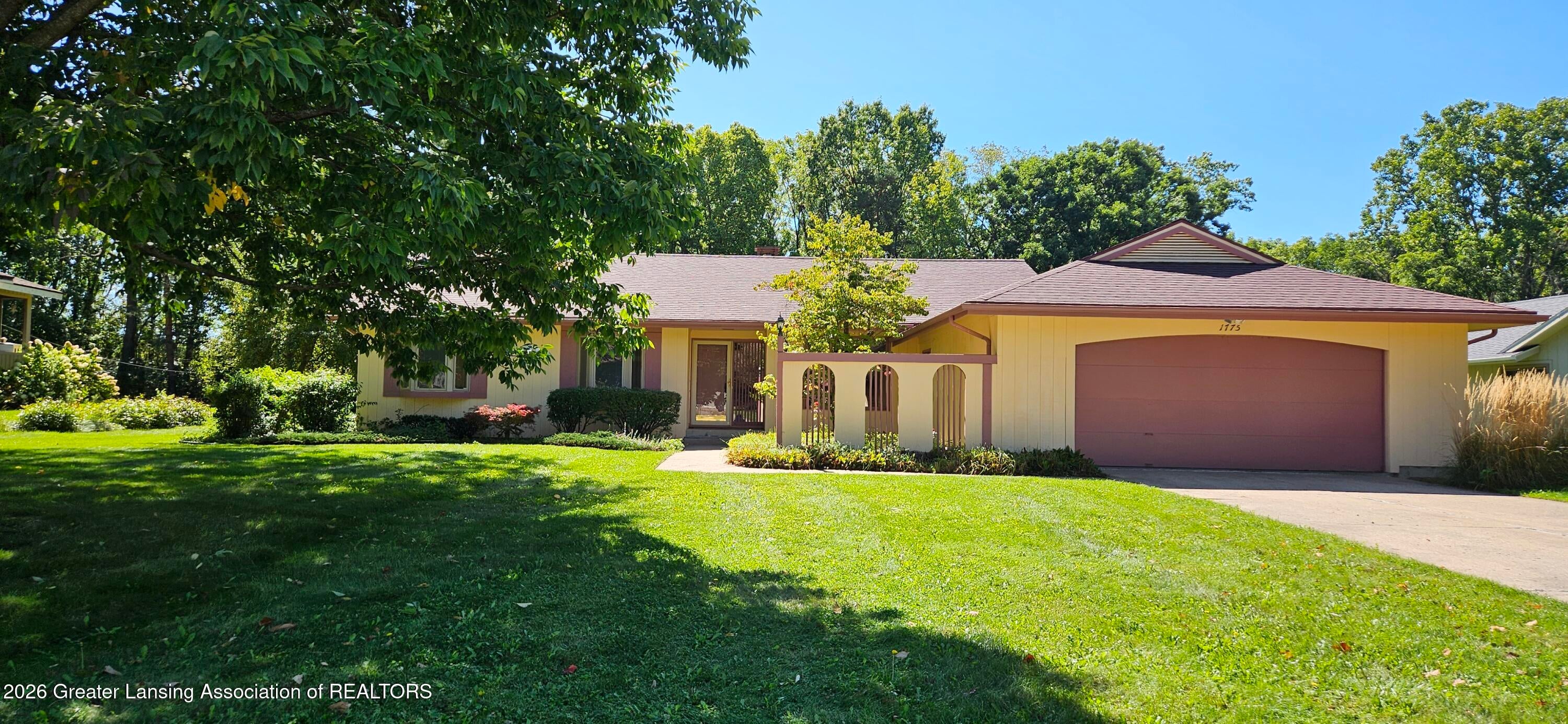 Mirabeau Dr, Okemos, MI 48864