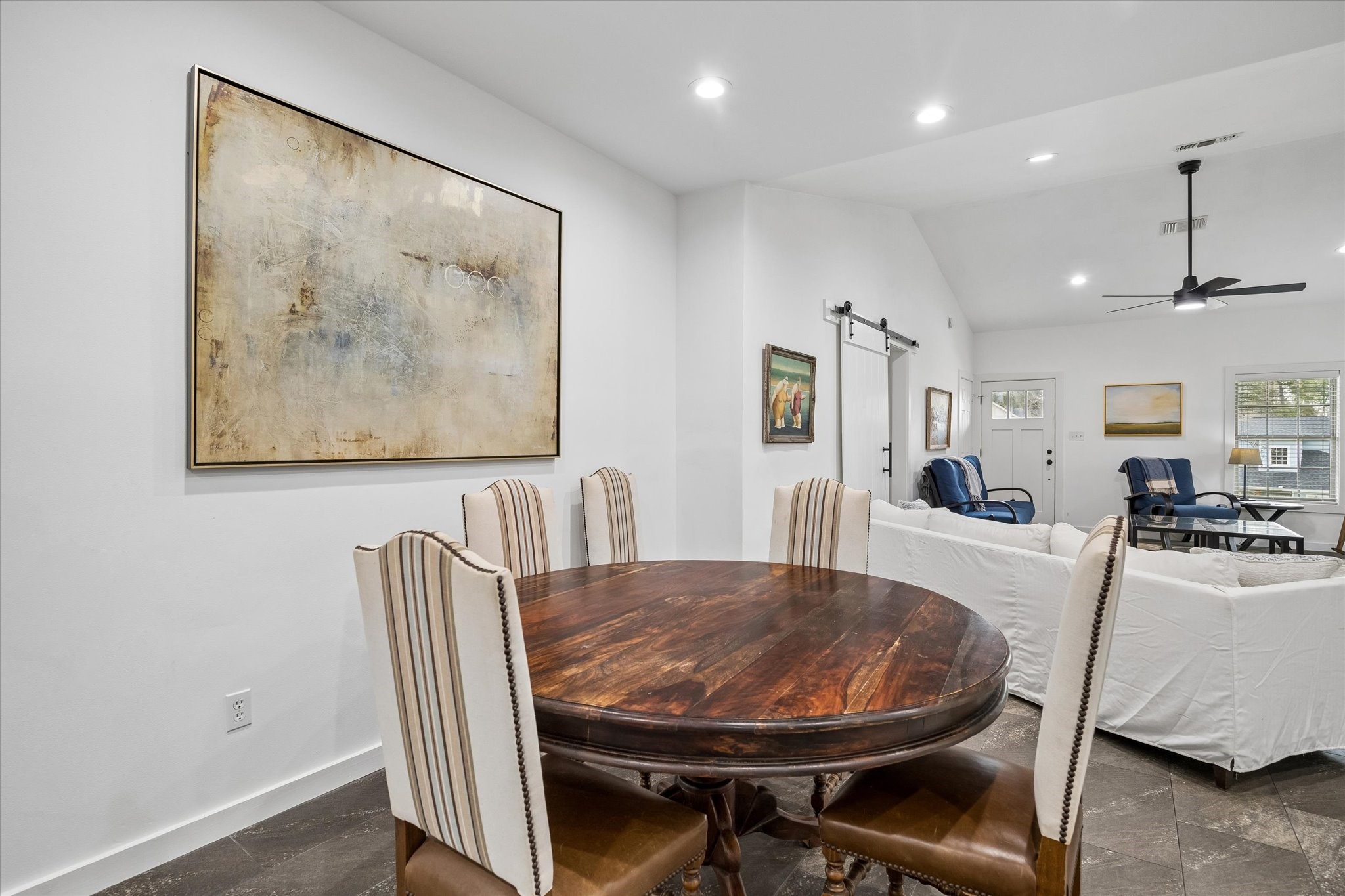  90 Twinstone Circle - 物件實景