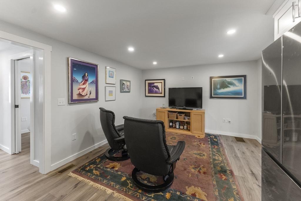 Plymouth, Massachusetts, 02360, United States, 1 Bedroom Bedrooms, ,1 BathroomBathrooms,Residential,For Sale,1913629