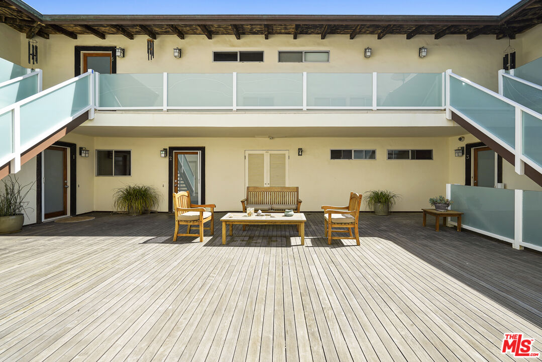 Malibu, California, 90265, United States, 2 Bedrooms Bedrooms, ,2 BathroomsBathrooms,Residential,For Sale,1865571