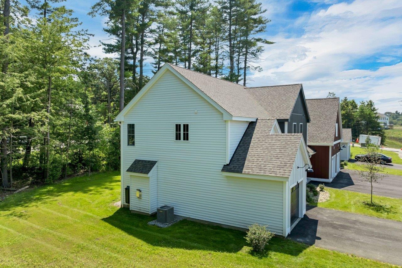 Litchfield, New Hampshire, 03052, United States, 3 Bedrooms Bedrooms, ,2 BathroomsBathrooms,Residential,For Sale,1860040