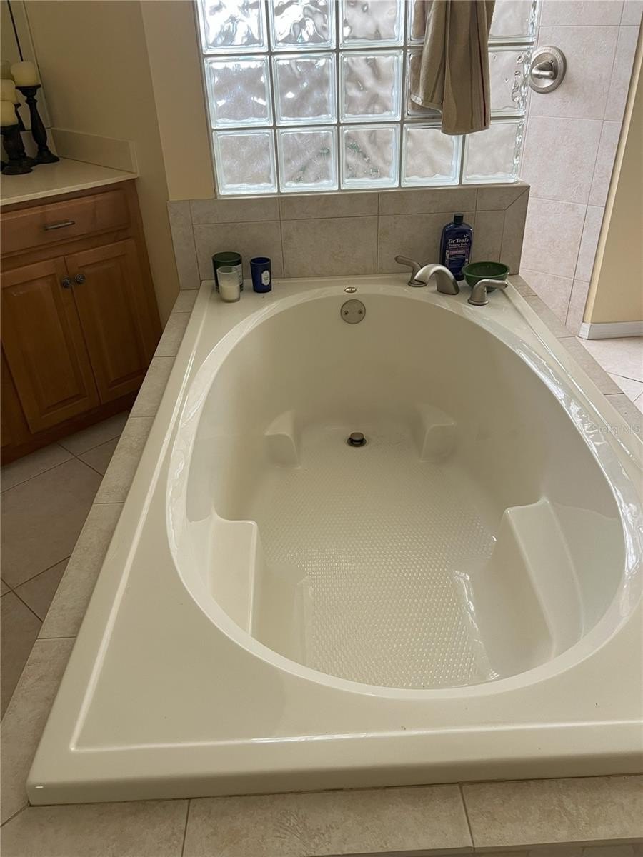 PALM BAY, Florida, 32909, United States, 4 Bedrooms Bedrooms, ,3 BathroomsBathrooms,Residential,For Sale,1978435