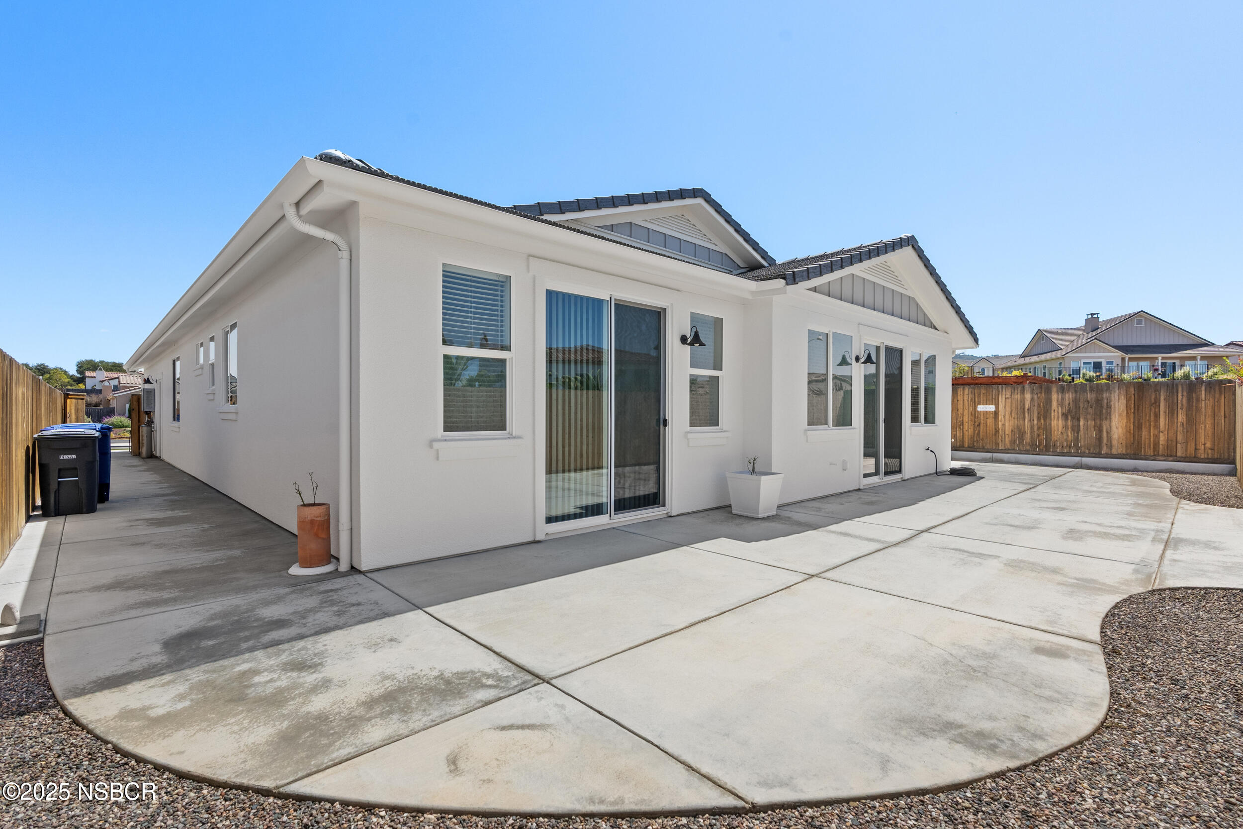 Santa Maria, California, 93455, United States, 3 Bedrooms Bedrooms, ,3 BathroomsBathrooms,Residential,For Sale,1929154