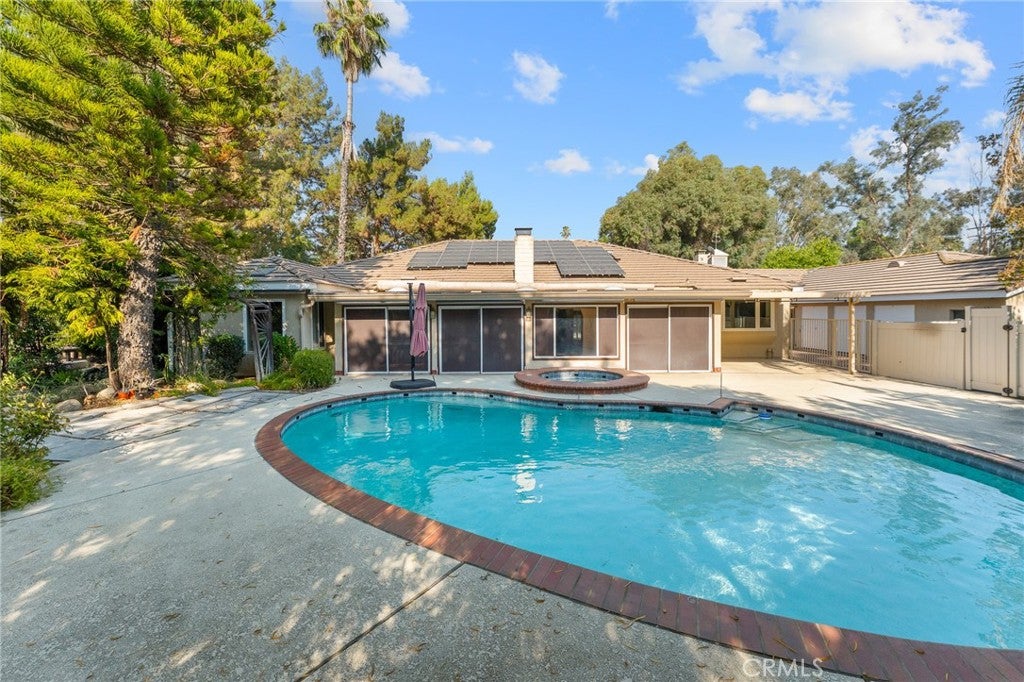 Redlands, California, 92373, United States, 4 Bedrooms Bedrooms, ,4 BathroomsBathrooms,Residential,For Sale,1995131