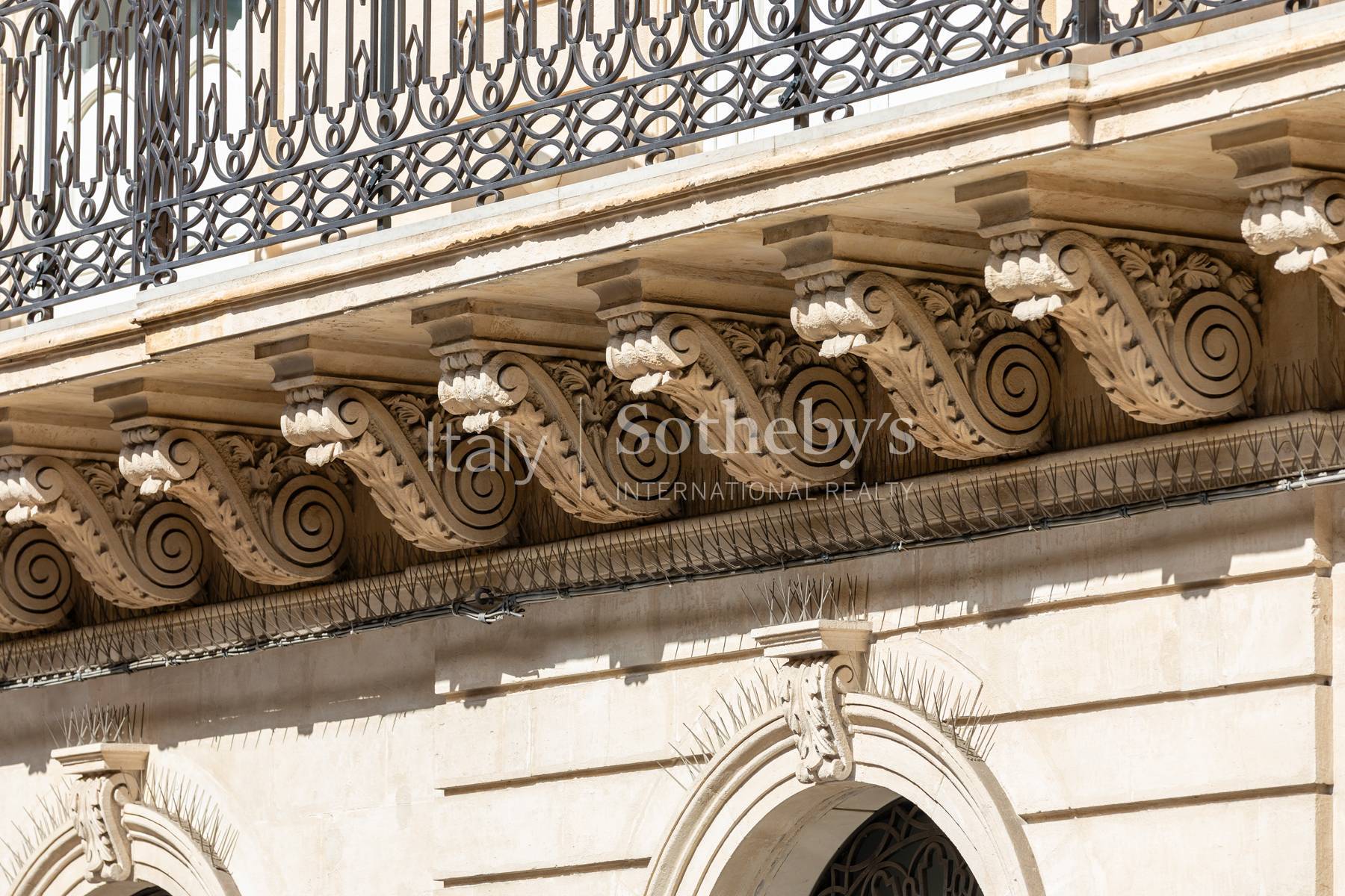  A renovated building with terraces in the historic centre - 物件實景