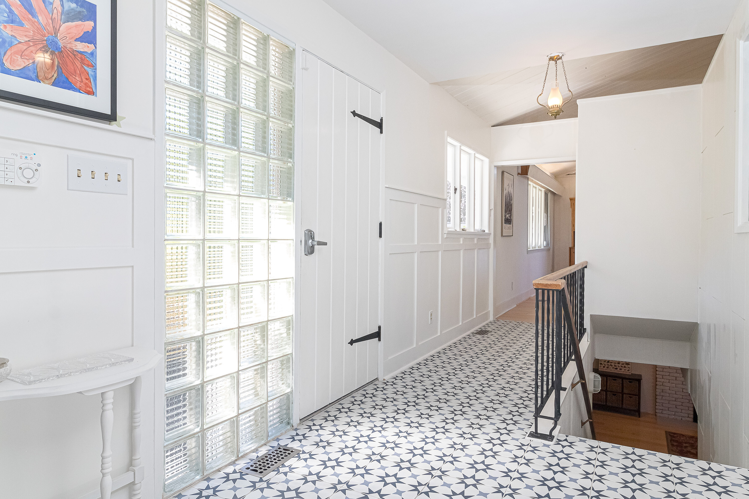  Prime Waterfront Home - 物件實景