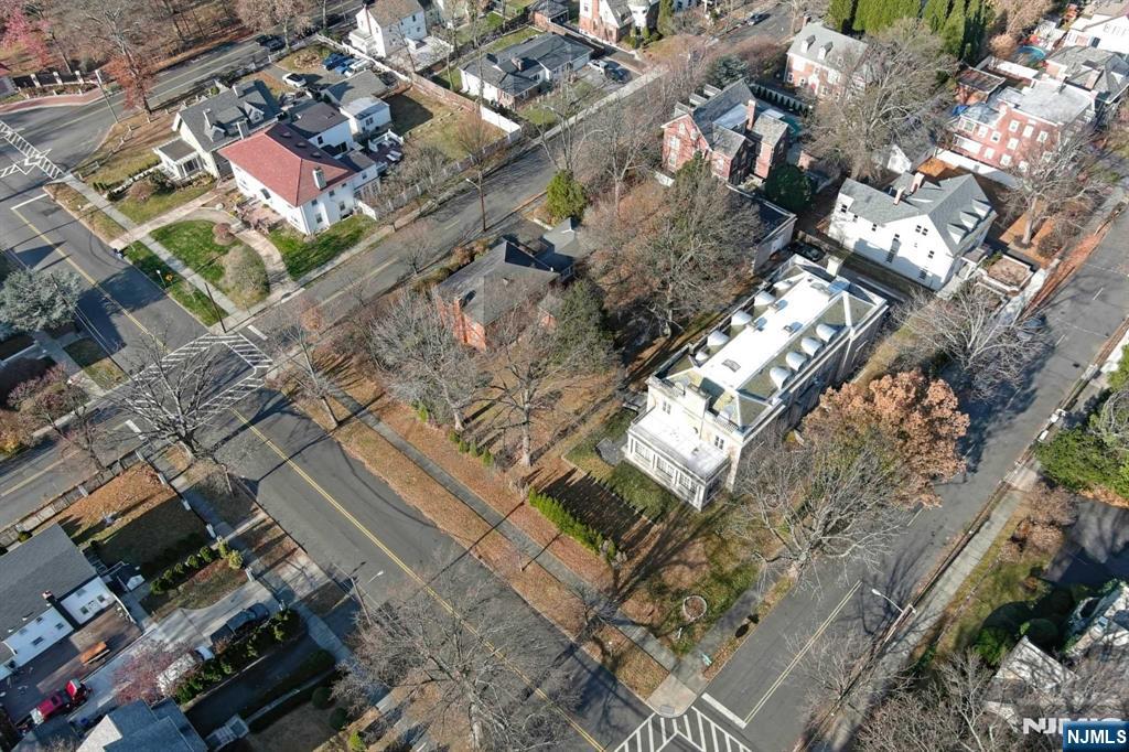 Newark, New Jersey, 07104, United States, 15 Bedrooms Bedrooms, ,8 BathroomsBathrooms,Residential,For Sale,1996233