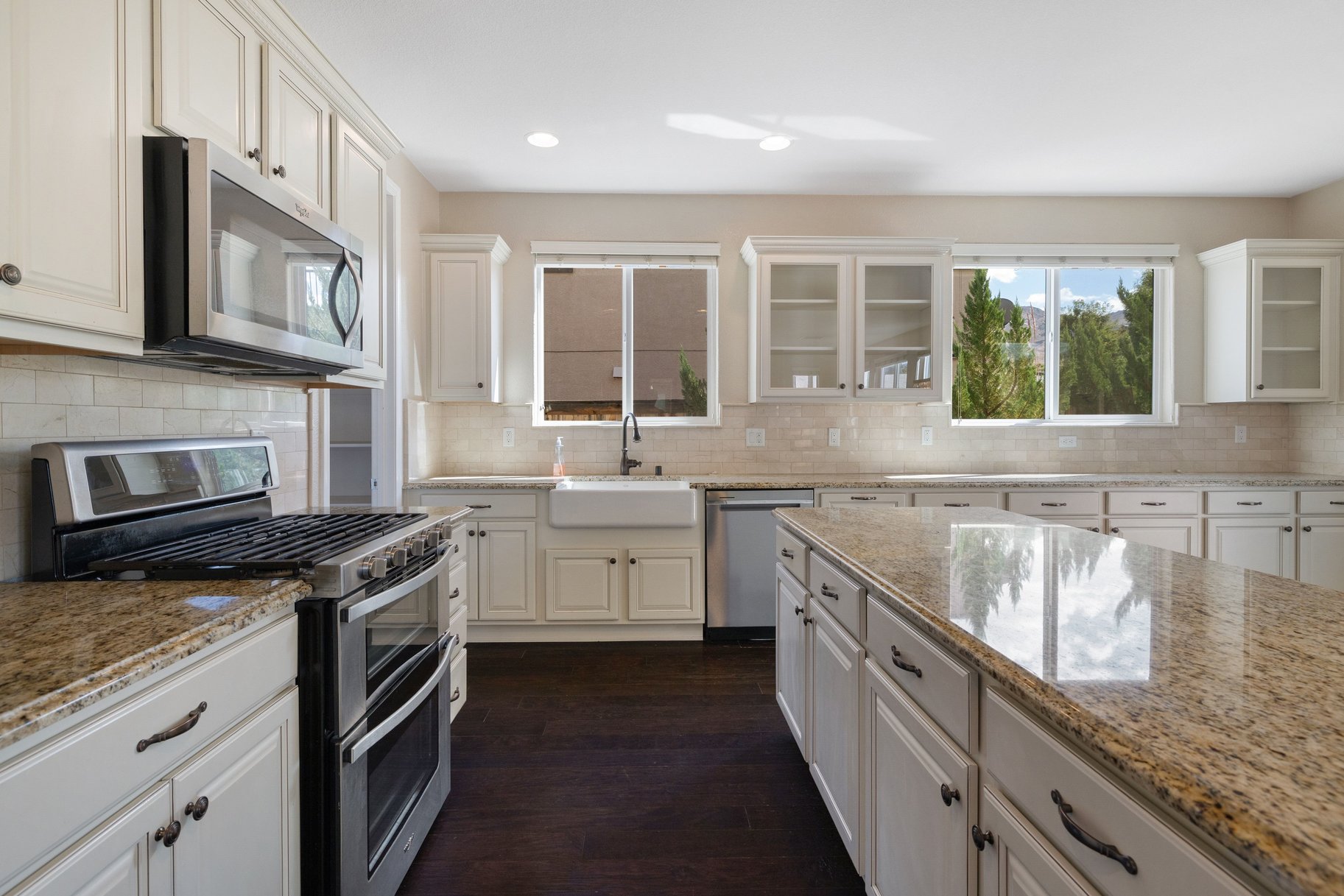  Reduced price. Many Upgrades. Exclusive gated community - 物件實景