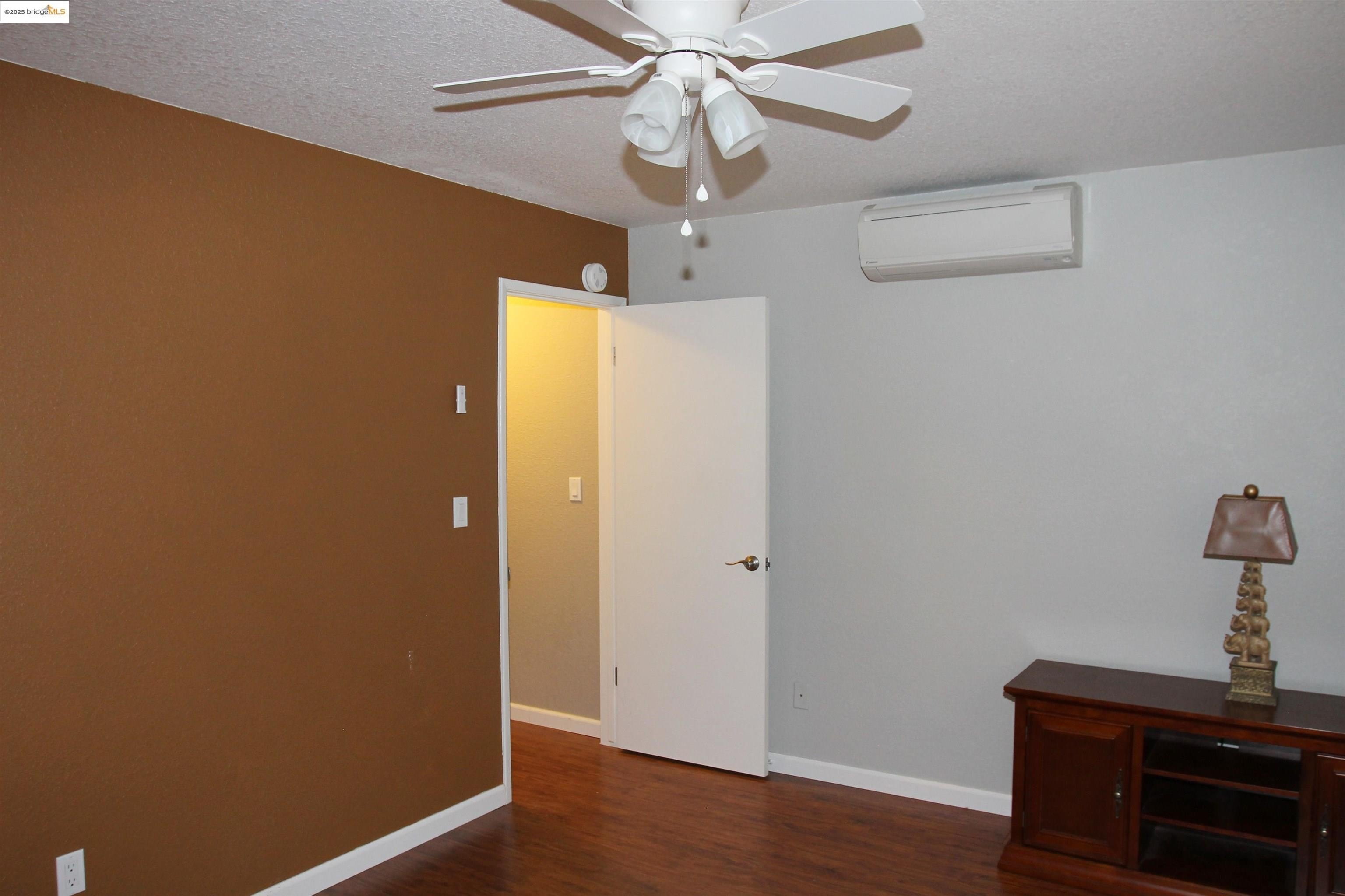 Columbia, California, 95310, United States, 3 Bedrooms Bedrooms, ,4 BathroomsBathrooms,Residential,For Sale,1974290