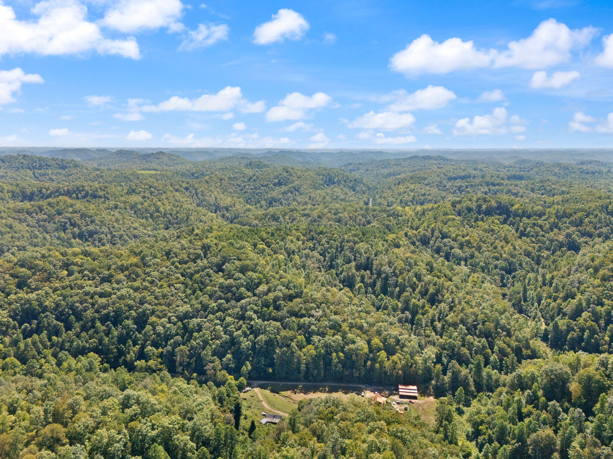 Sextons Creek, Kentucky, 40983, United States, 3 Bedrooms Bedrooms, ,2 BathroomsBathrooms,Residential,For Sale,1938834