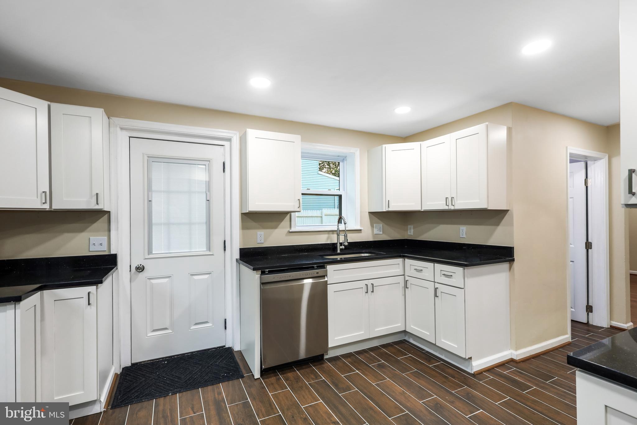 Glen Burnie, Maryland, 21061, United States, 4 Bedrooms Bedrooms, ,4 BathroomsBathrooms,Residential,For Sale,1900574