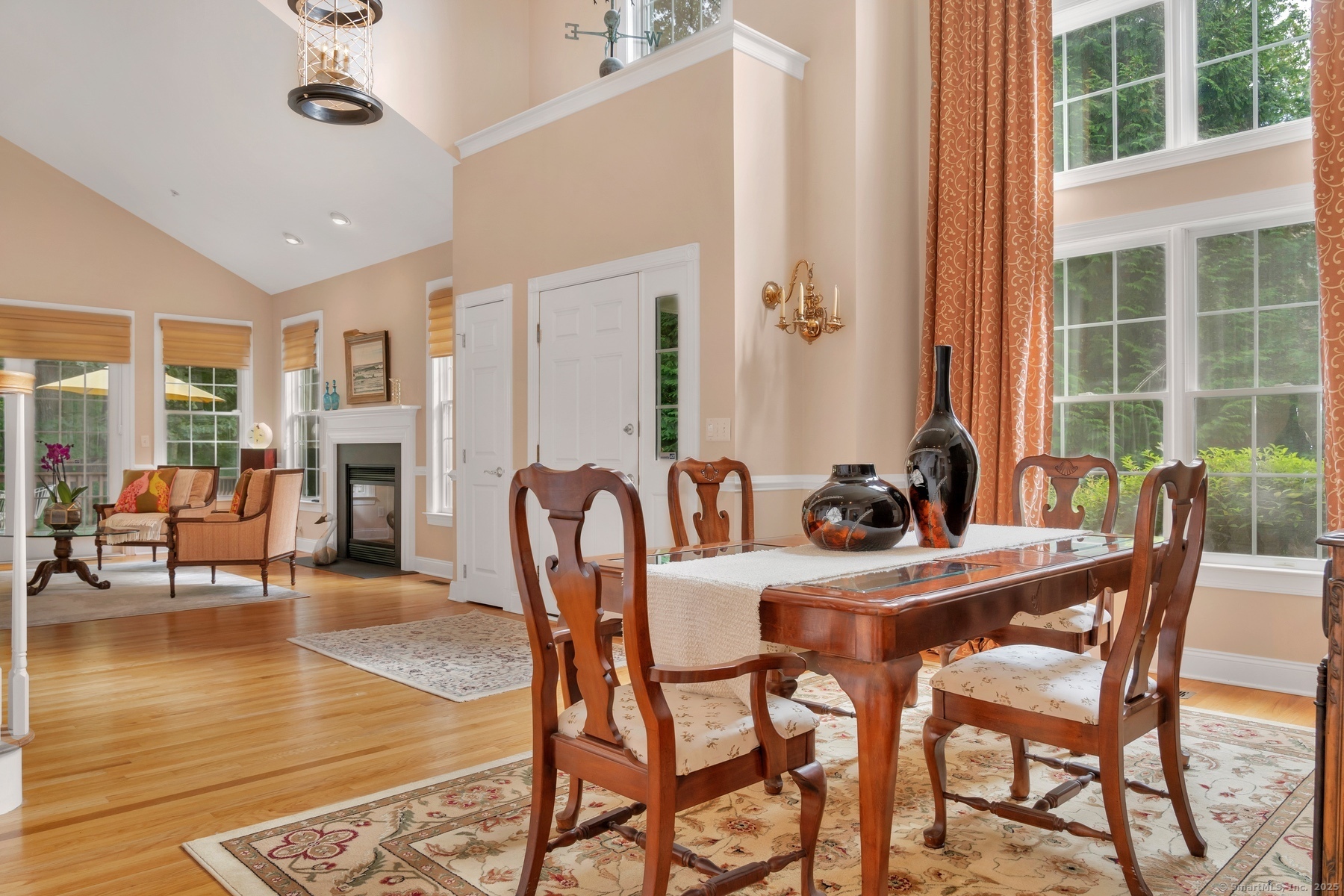 Ridgefield, Connecticut, 06877, United States, 2 Bedrooms Bedrooms, ,3 BathroomsBathrooms,Residential,For Sale,1940449