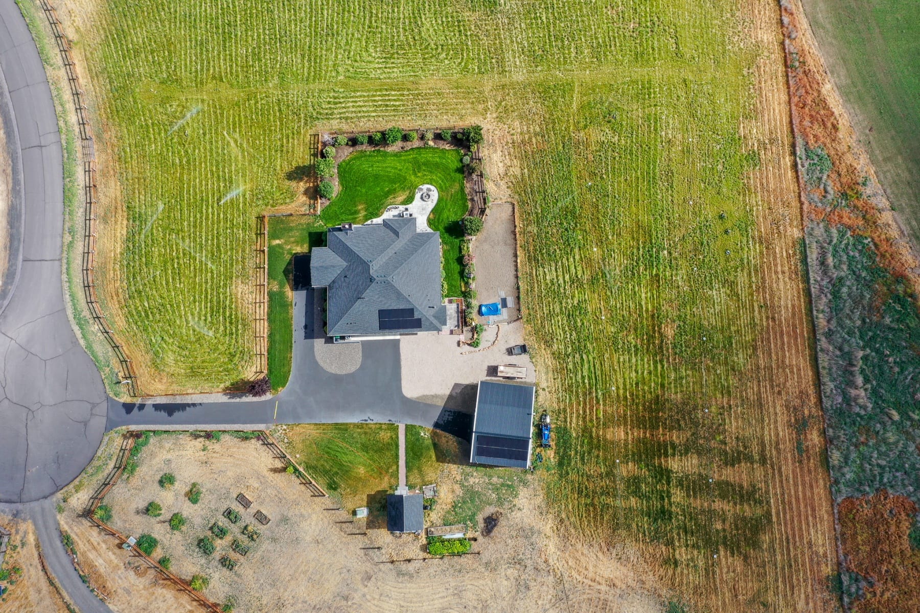  8933 NW Elizabeth Way Prineville, OR 97754 - 物件實景
