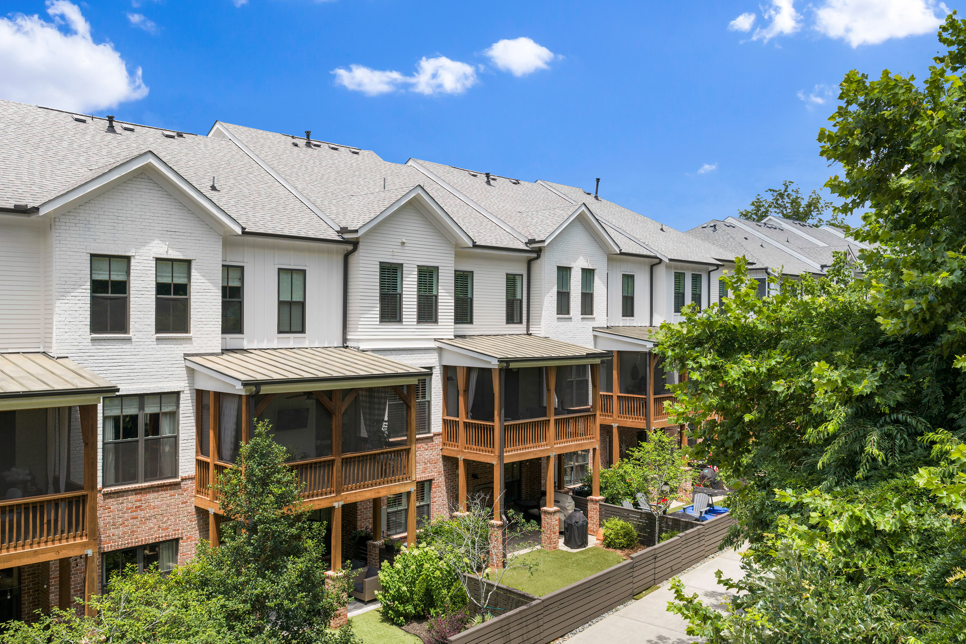  Designer Townhome in One of Alpharetta