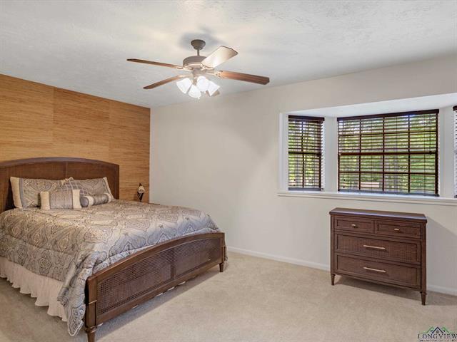 Henderson, Texas, 75652, United States, 3 Bedrooms Bedrooms, ,3 BathroomsBathrooms,Residential,For Sale,1820129