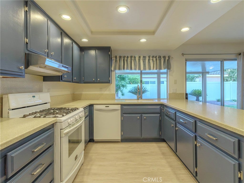 Redlands, California, 92374, United States, 4 Bedrooms Bedrooms, ,2 BathroomsBathrooms,Residential,For Sale,1921818