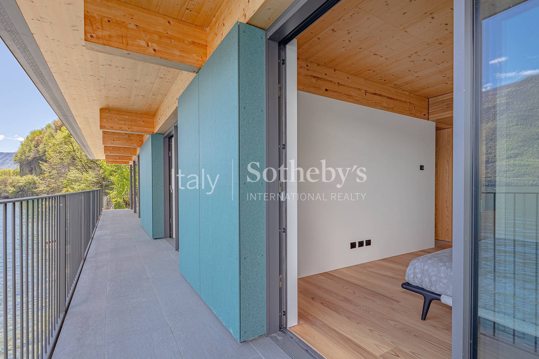  Incredible newly built villa with enchanting lake view - 物件實景