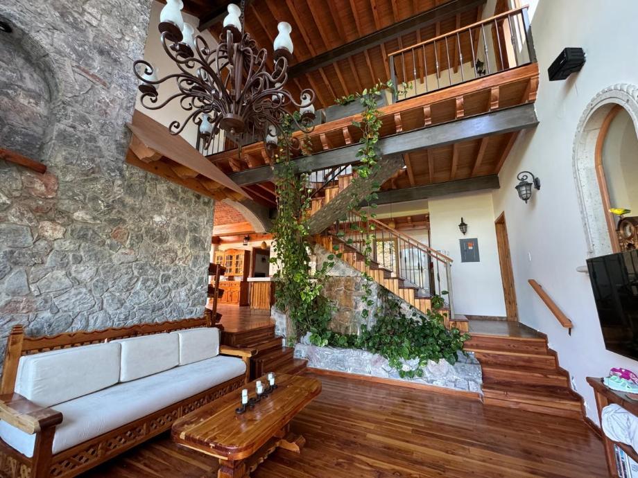 Ixtapan de la Sal, Estado de méxico, 51900, Mexico, 5 Bedrooms Bedrooms, ,5 BathroomsBathrooms,Residential,For Sale,1441370