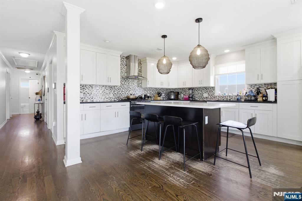 Kearny, New Jersey, 07032, United States, 6 Bedrooms Bedrooms, ,5 BathroomsBathrooms,Residential,For Sale,2032310