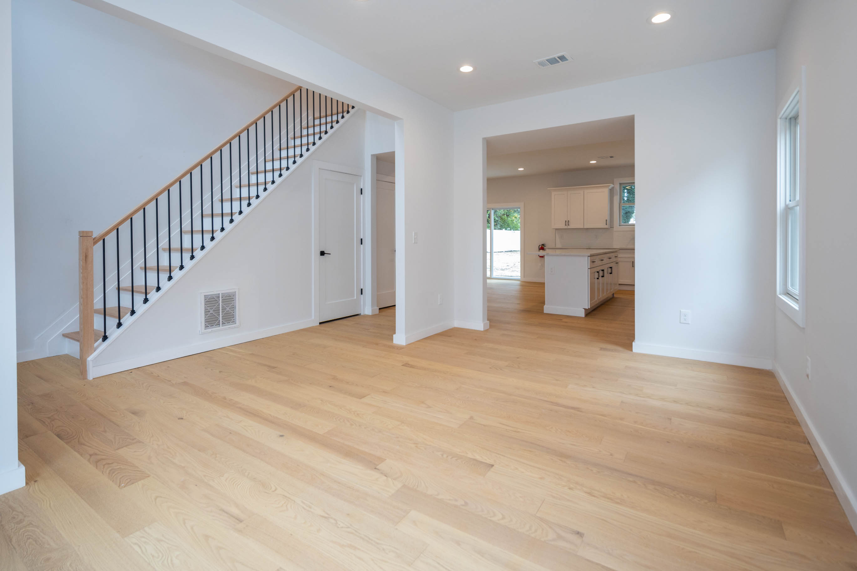 Edison, New Jersey, 08817, United States, 5 Bedrooms Bedrooms, ,4 BathroomsBathrooms,Residential,For Sale,1943098