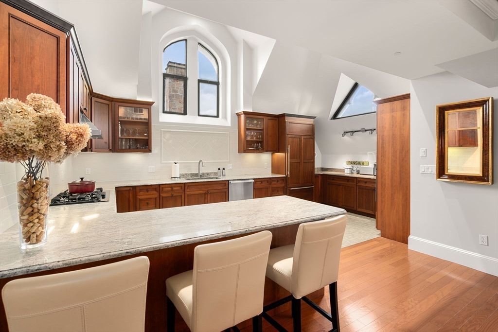 Watertown, Massachusetts, 02472, United States, 3 Bedrooms Bedrooms, ,3 BathroomsBathrooms,Residential,For Sale,1850187