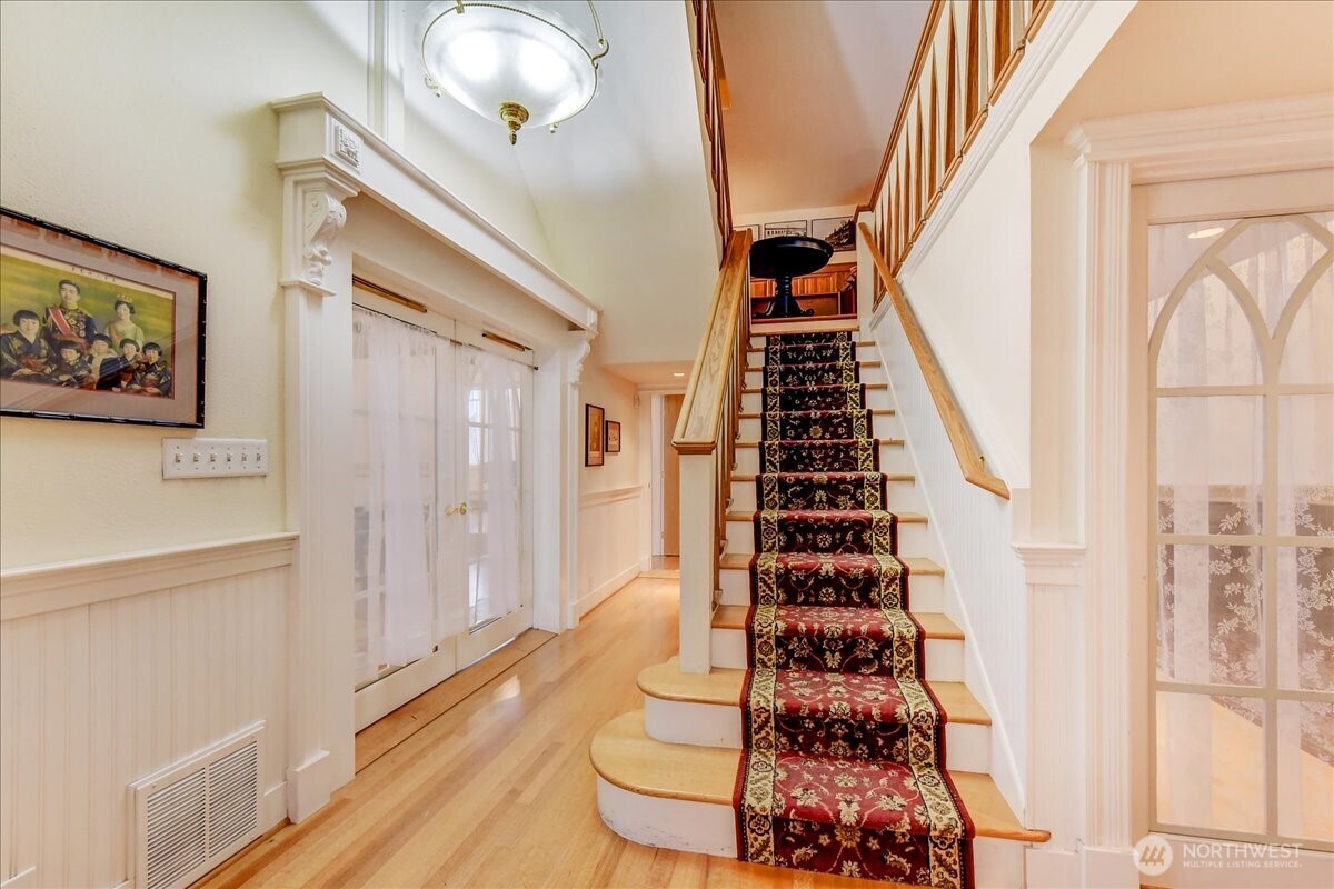 Sumner, Washington, 98390, United States, 4 Bedrooms Bedrooms, ,3 BathroomsBathrooms,Residential,For Sale,1992043