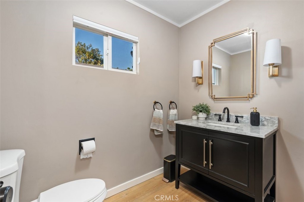 Woodland Hills, California, 91367, United States, 5 Bedrooms Bedrooms, ,3 BathroomsBathrooms,Residential,For Sale,1907450