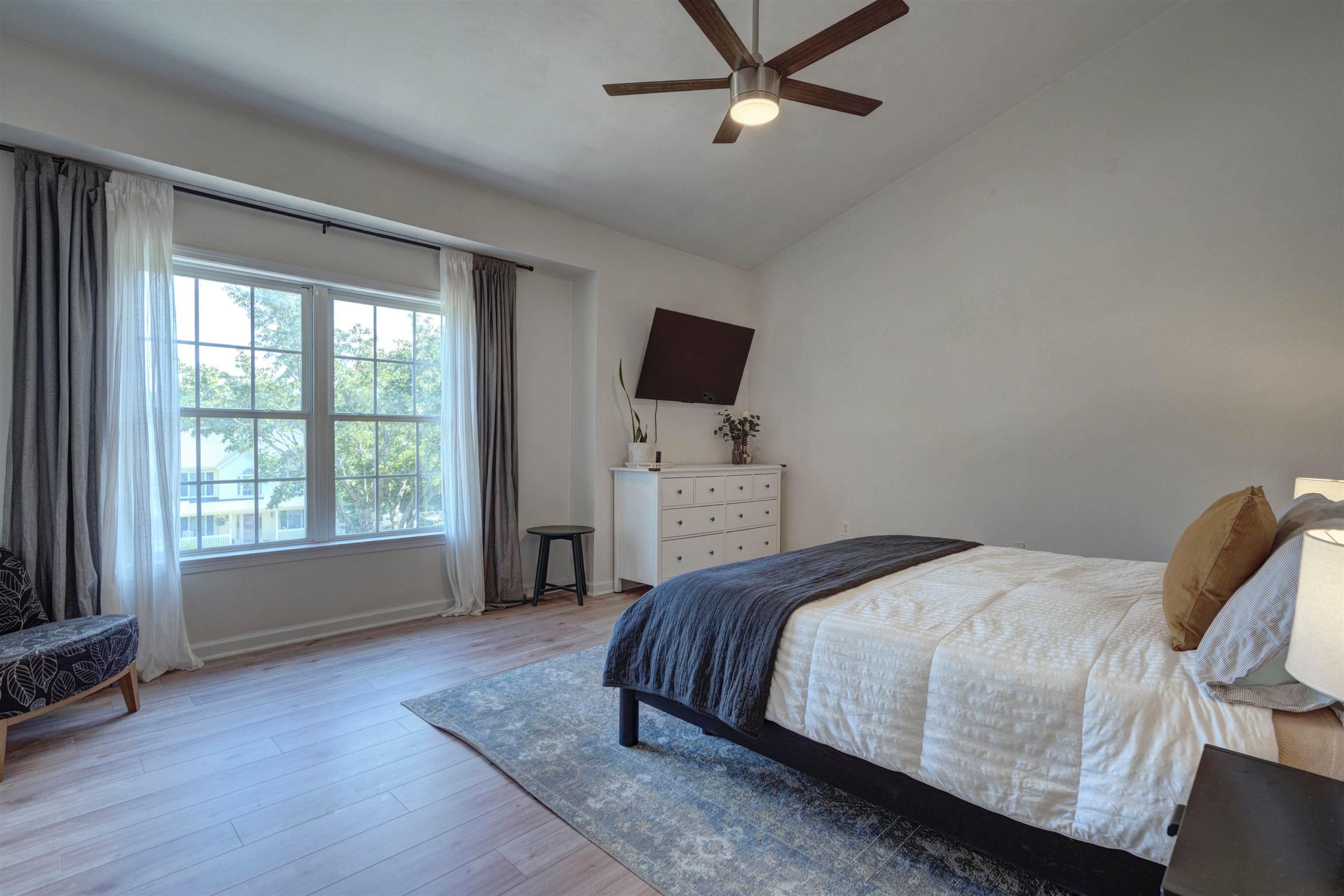 Christiansburg, Virginia, 24073, United States, 4 Bedrooms Bedrooms, ,4 BathroomsBathrooms,Residential,For Sale,1940345