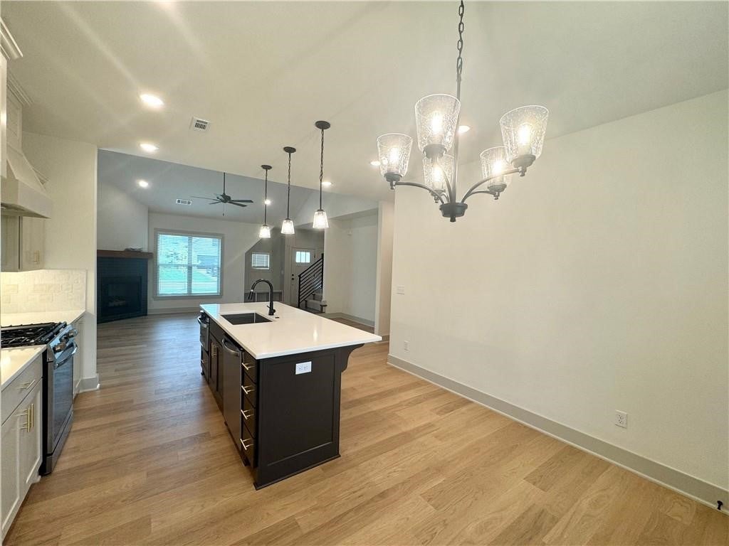 Bentonville, Arkansas, 72713, United States, 4 Bedrooms Bedrooms, ,3 BathroomsBathrooms,Residential,For Sale,1990343