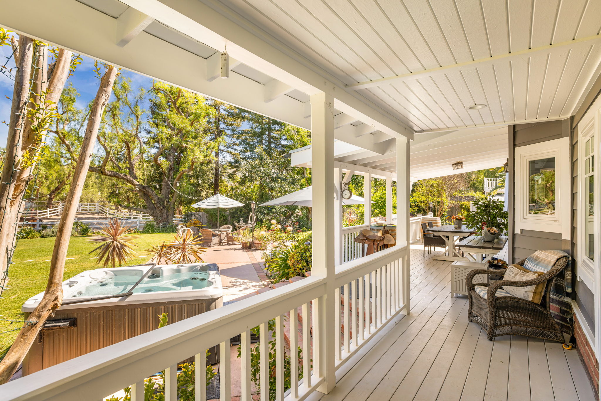  2390 Glenside Lane - 物件實景