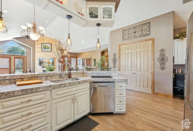 Highland, Utah, 84003, United States, 6 Bedrooms Bedrooms, ,4 BathroomsBathrooms,Residential,For Sale,1978423