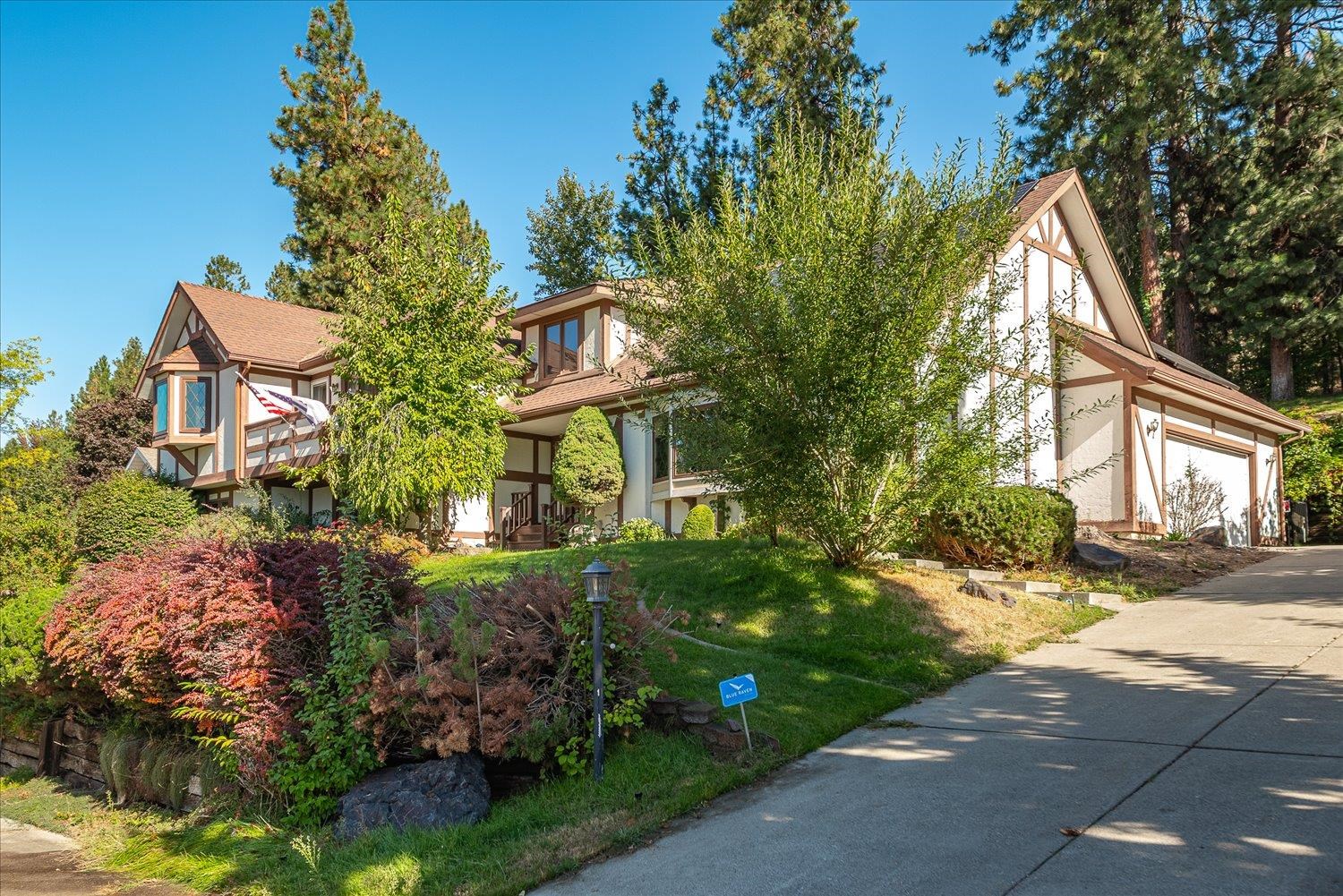 Spokane, Washington, 99208, United States, 5 Bedrooms Bedrooms, ,4 BathroomsBathrooms,Residential,For Sale,1979653