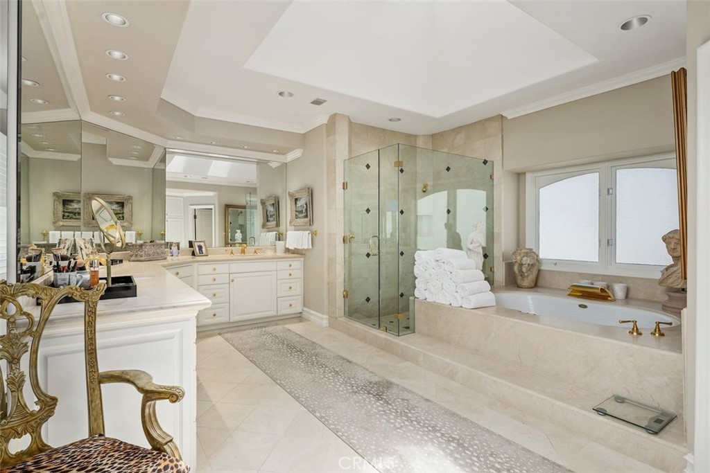 Corona del Mar, California, 92625, United States, 5 Bedrooms Bedrooms, ,5 BathroomsBathrooms,Residential,For Sale,1918419