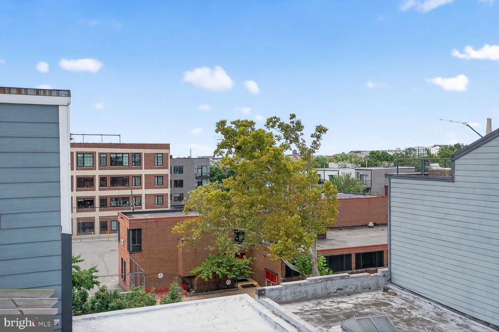 Washington, District of Columbia, 20010, United States, 2 Bedrooms Bedrooms, ,2 BathroomsBathrooms,Residential,For Sale,1975364