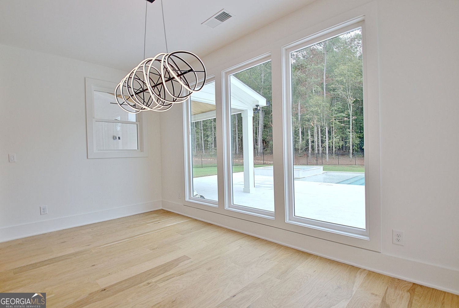 Tyrone, Georgia, 30290, United States, 6 Bedrooms Bedrooms, ,6 BathroomsBathrooms,Residential,For Sale,1859039