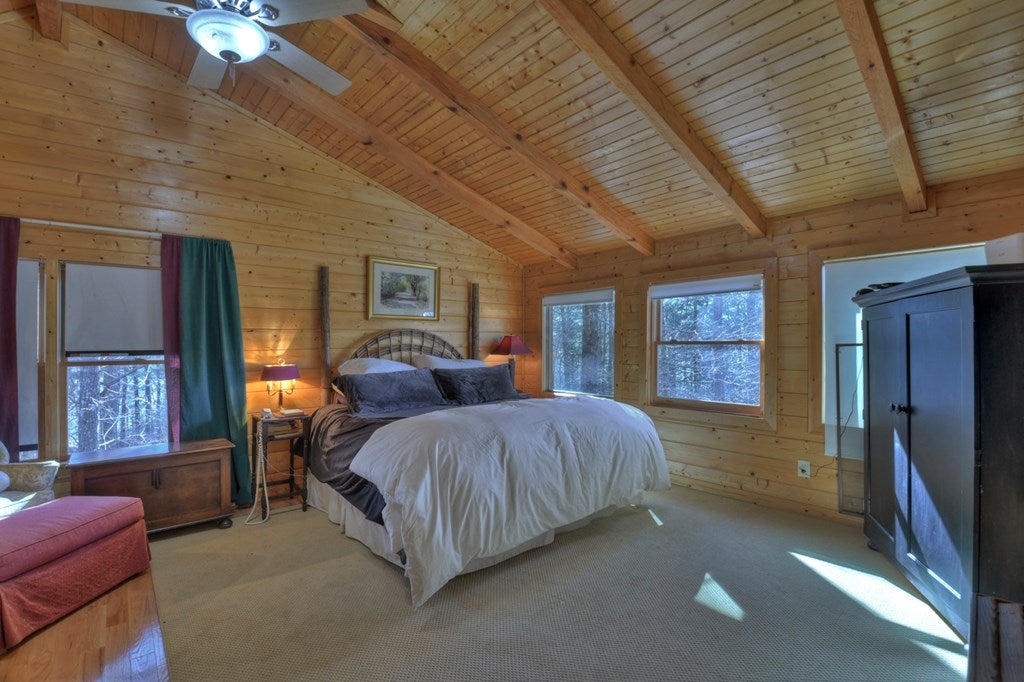 Blue Ridge, Georgia, 30513, United States, 5 Bedrooms Bedrooms, ,3 BathroomsBathrooms,Residential,For Sale,1858988