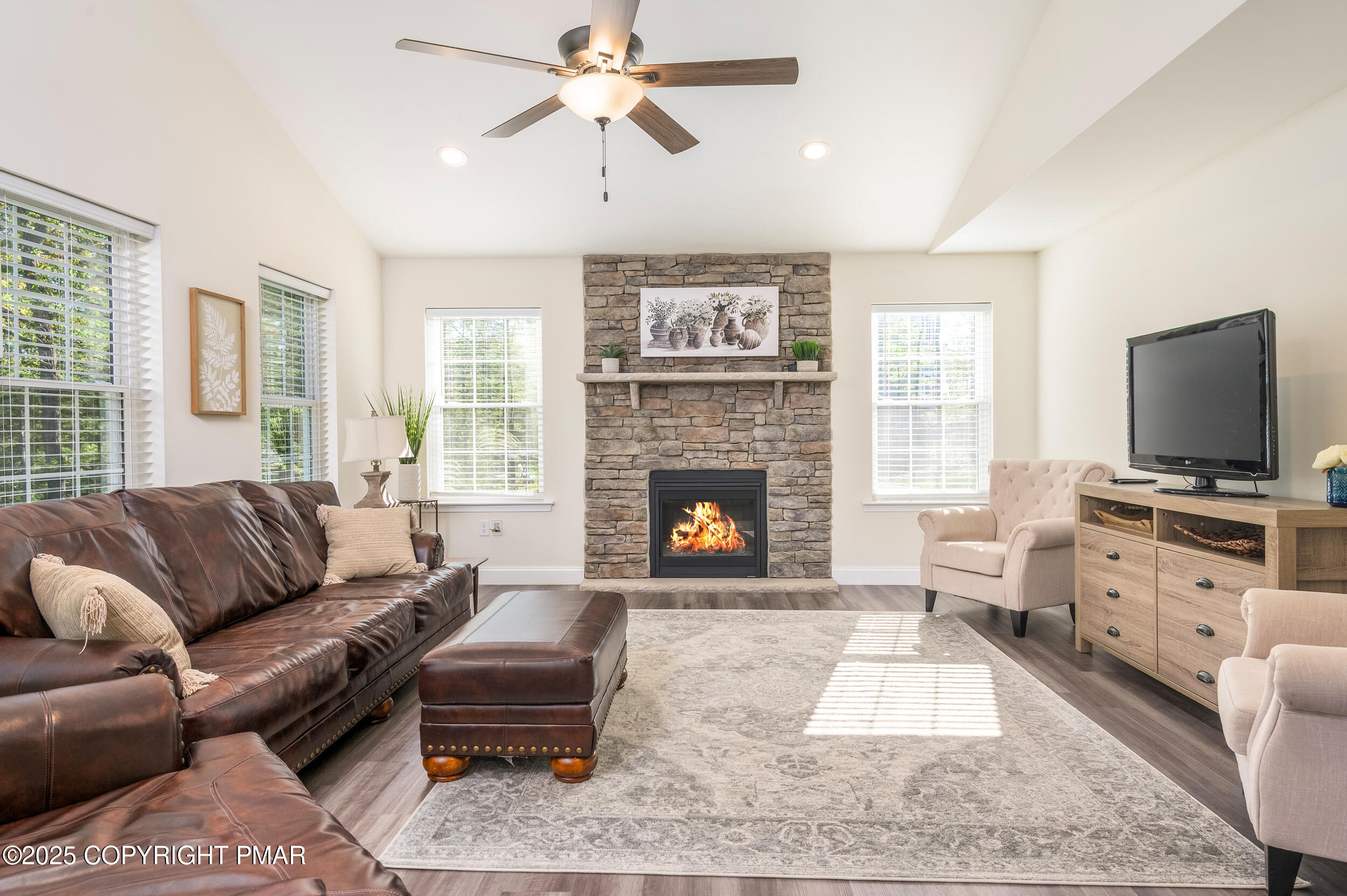 Kunkletown, Pennsylvania, 18058, United States, 4 Bedrooms Bedrooms, ,3 BathroomsBathrooms,Residential,For Sale,1967954