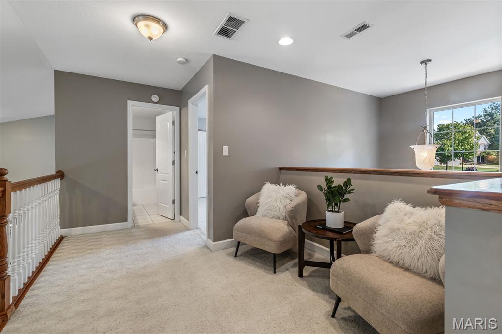 Festus, Missouri, 63028, United States, 4 Bedrooms Bedrooms, ,4 BathroomsBathrooms,Residential,For Sale,1954677