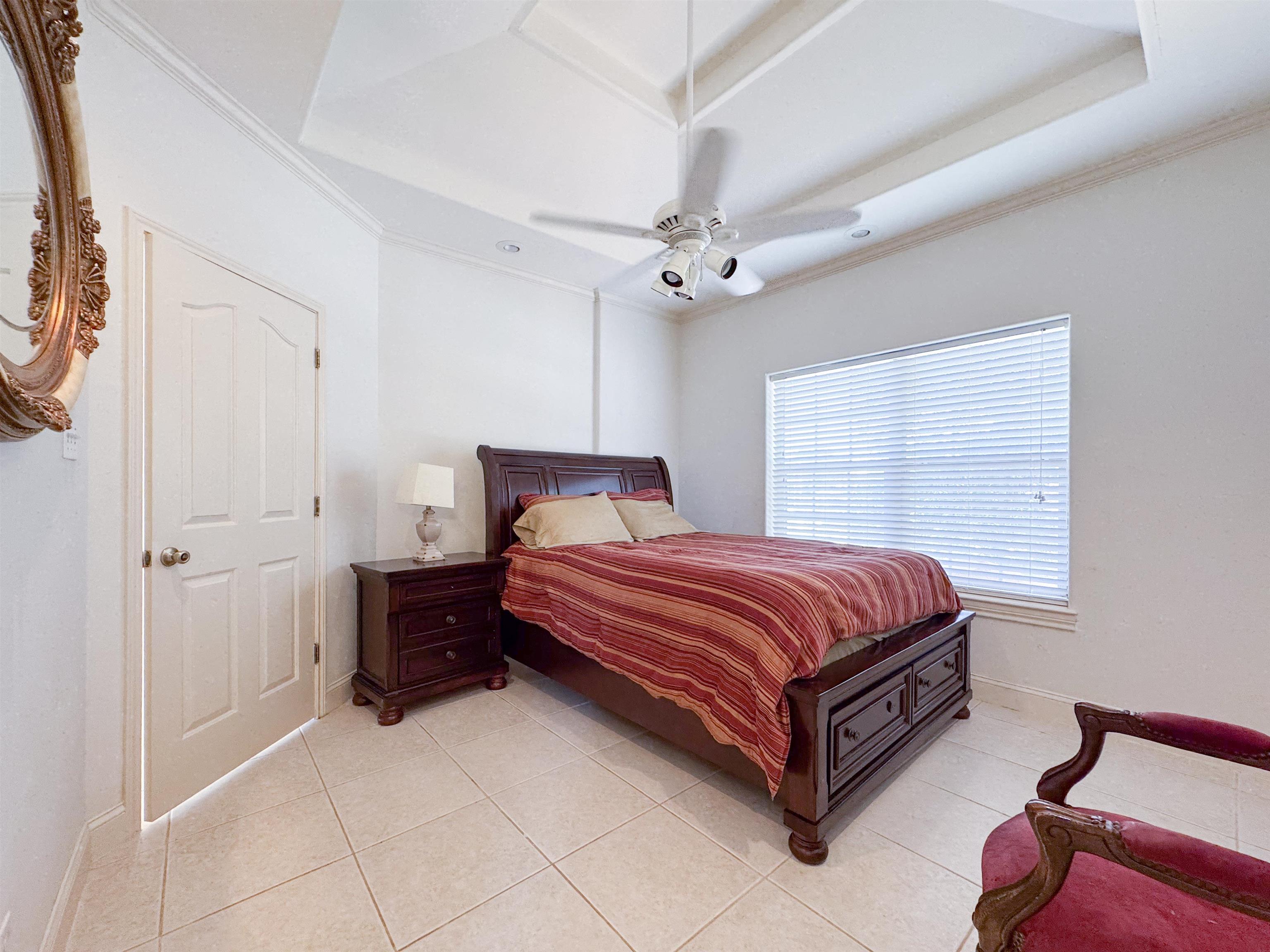 Laredo, Texas, 78041, United States, 4 Bedrooms Bedrooms, ,5 BathroomsBathrooms,Residential,For Sale,1787363