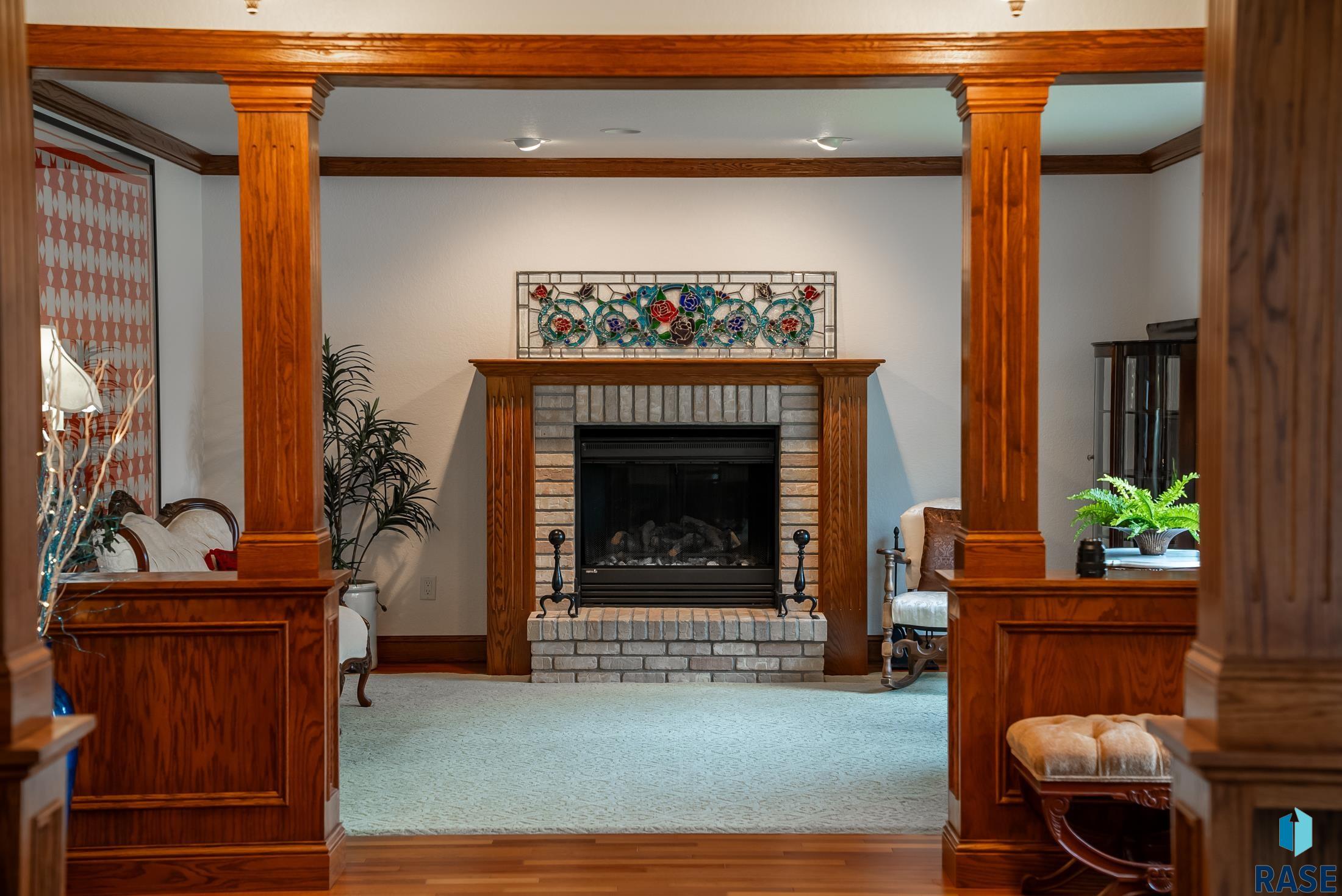 Yankton, South Dakota, 57078, United States, 6 Bedrooms Bedrooms, ,4 BathroomsBathrooms,Residential,For Sale,1975294