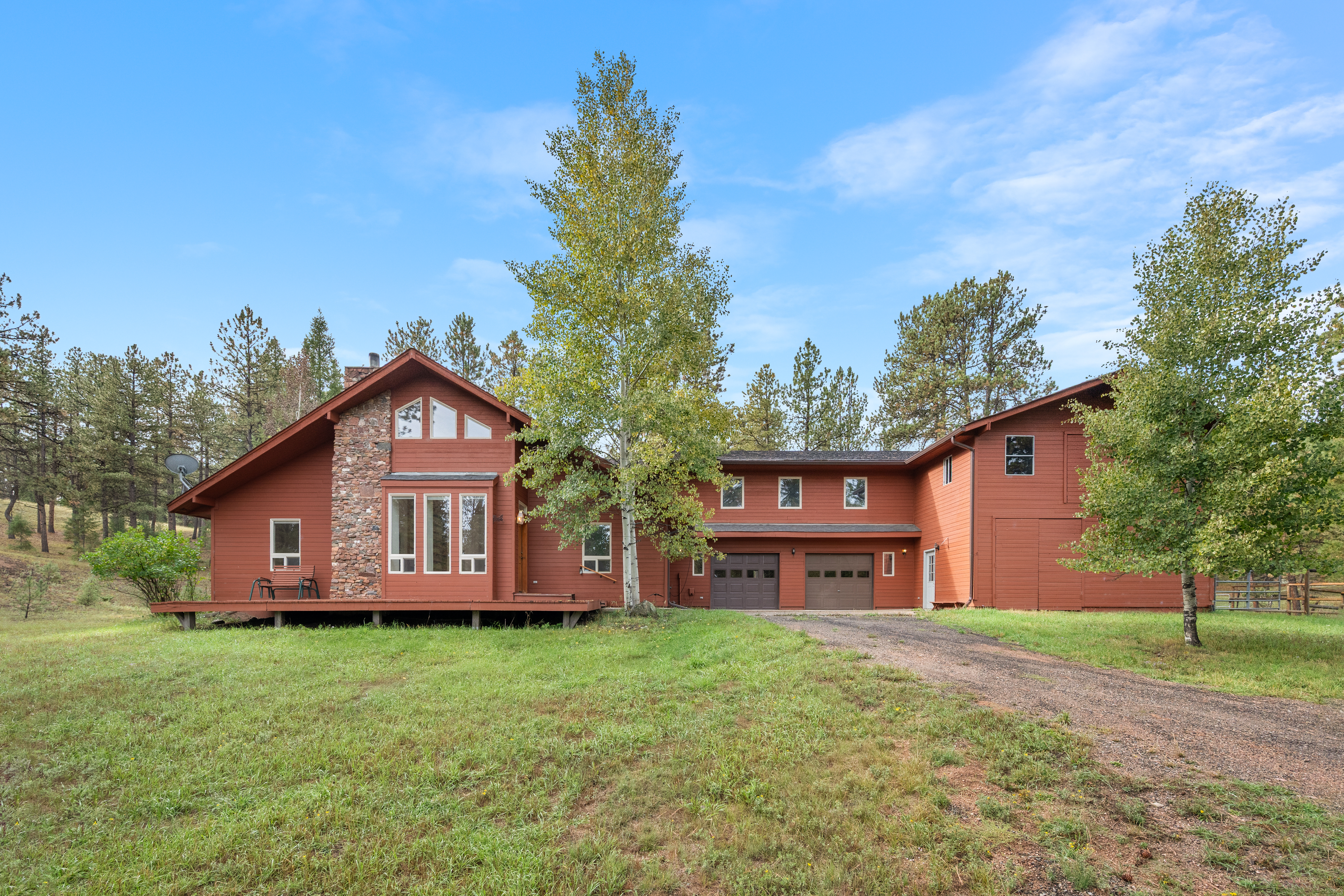  10-Acre Colorado Home & Barn Retreat – Trail Access & Mountain Views - 物件實景