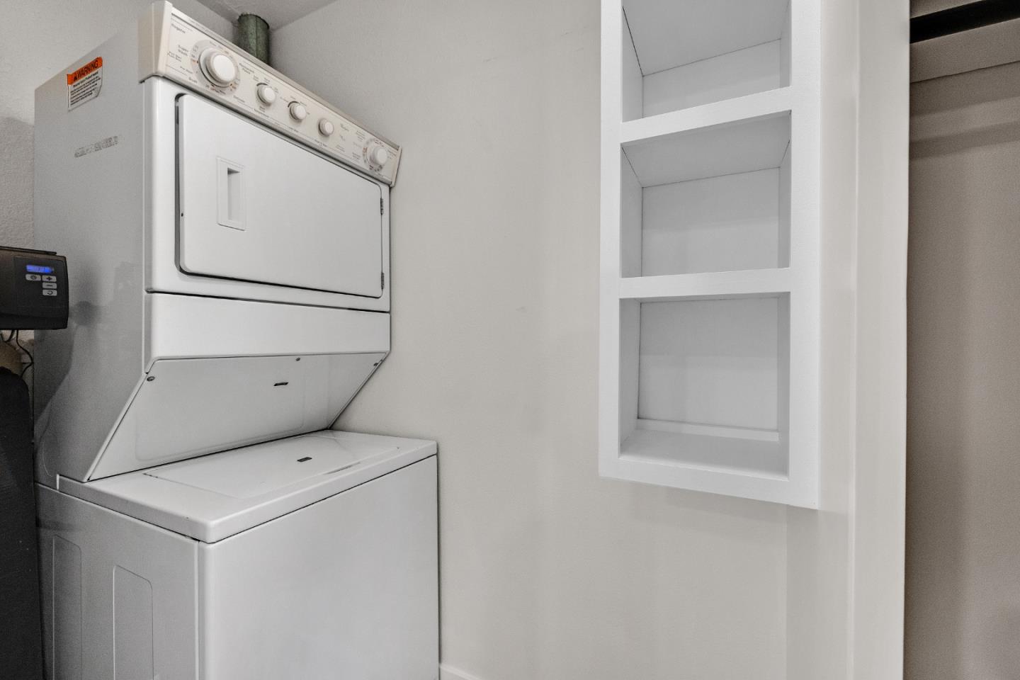 Sunnyvale, California, 94086, United States, 2 Bedrooms Bedrooms, ,1 BathroomBathrooms,Residential,For Sale,1991395