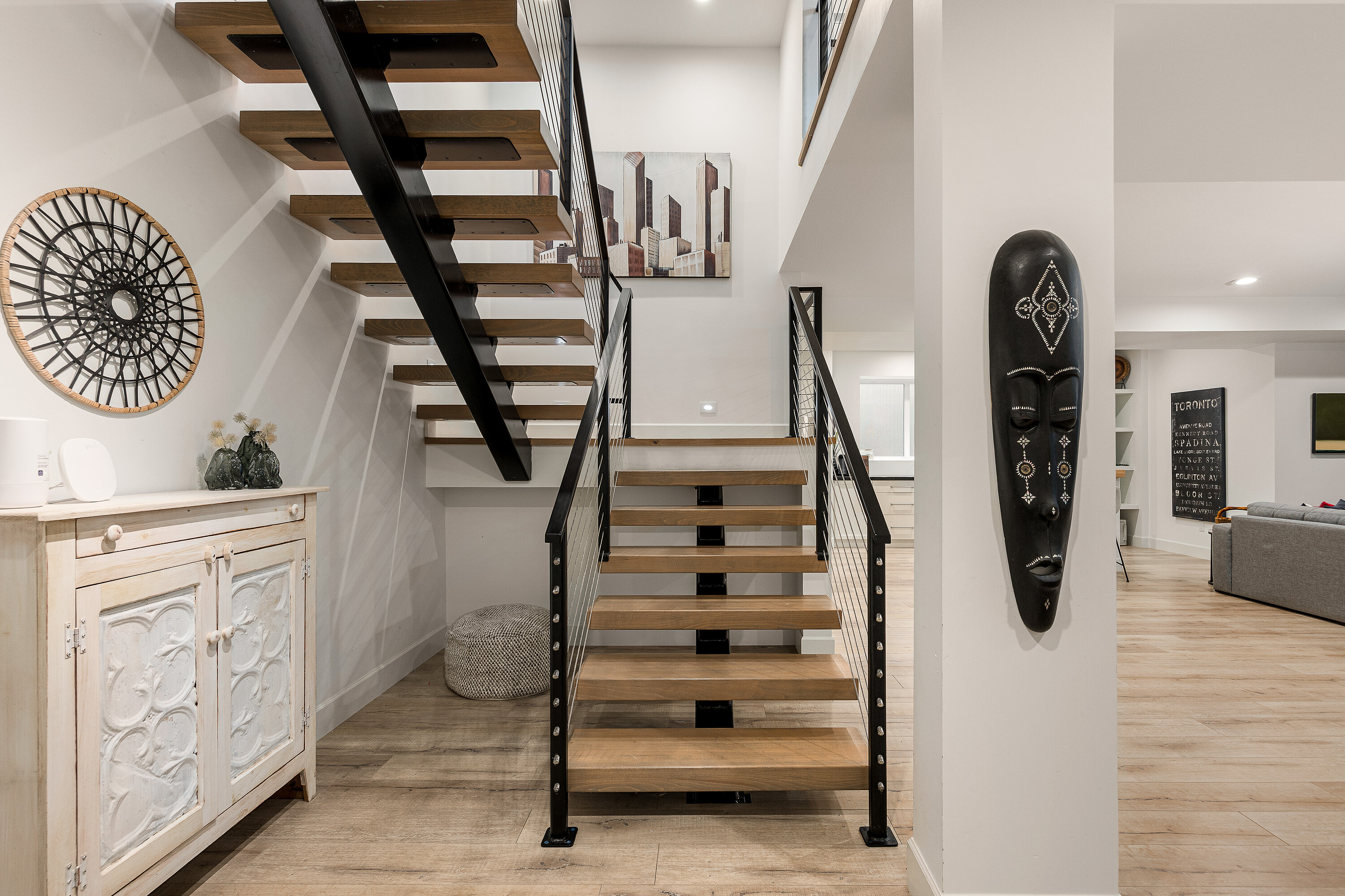  Stunning Modern Home - 物件實景