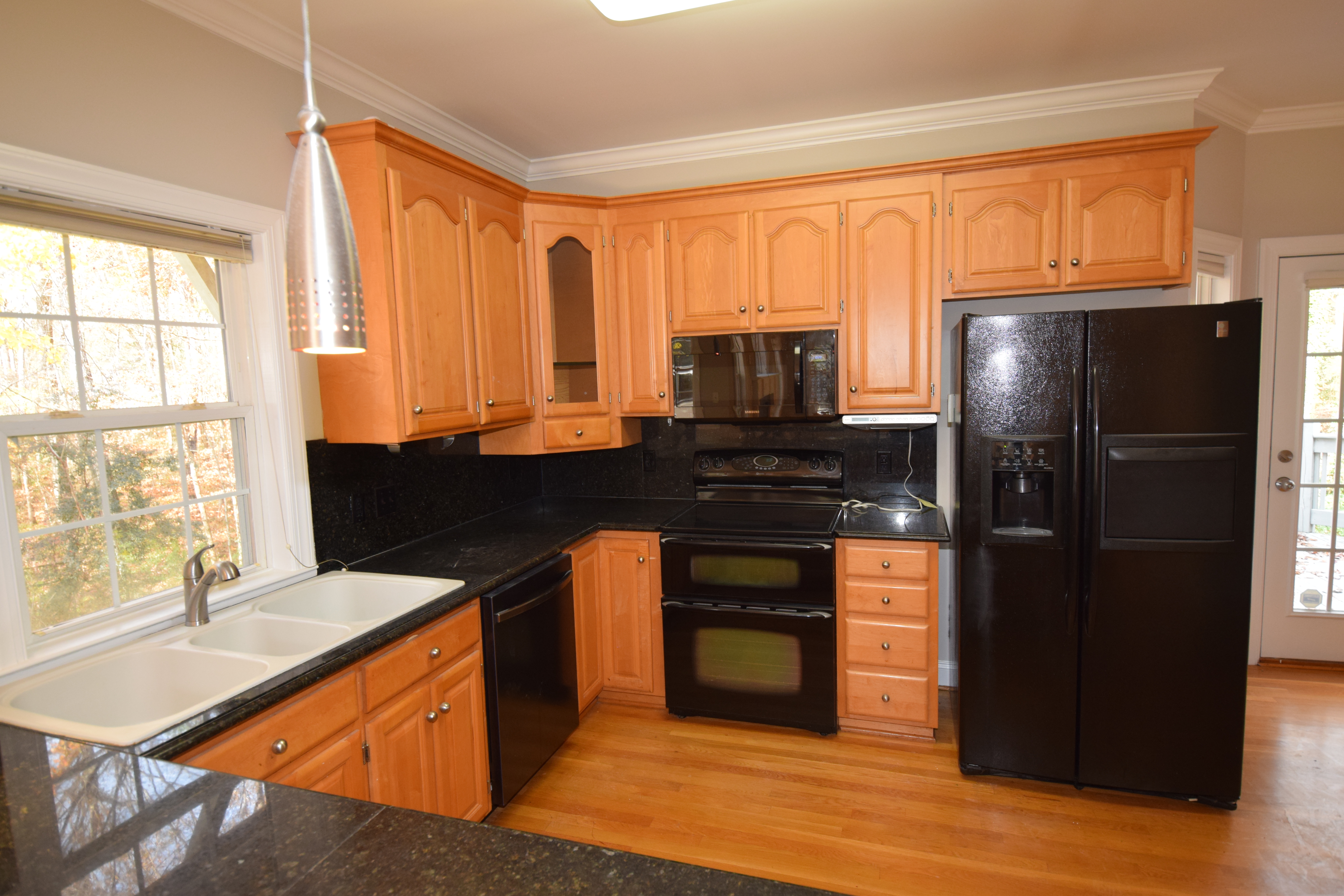 Charlotte, North Carolina, 28214, United States, 3 Bedrooms Bedrooms, ,3 BathroomsBathrooms,Residential,For Sale,1979138