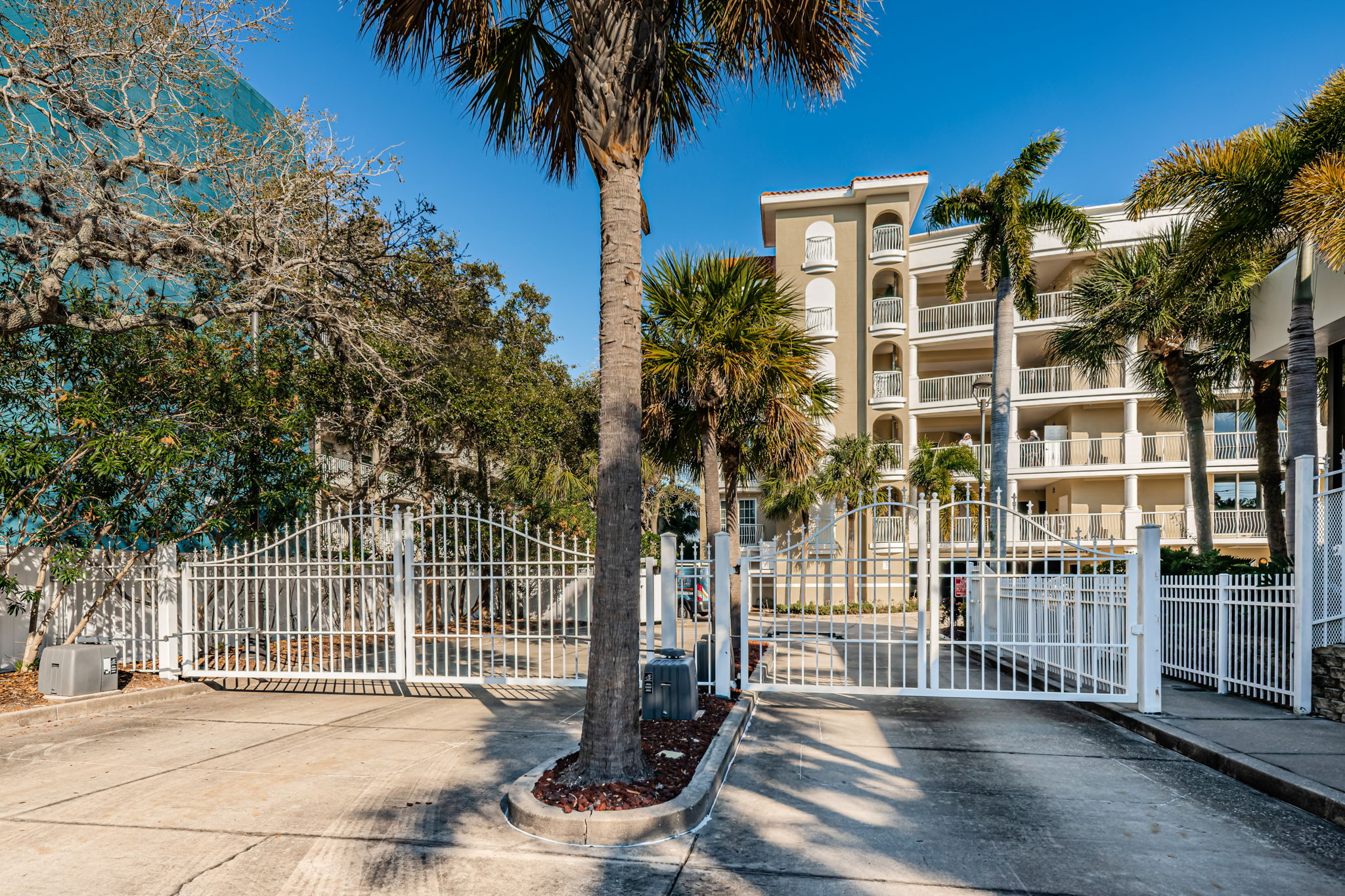 ST Pete Beach, Florida, 33706, United States, 3 Bedrooms Bedrooms, ,4 BathroomsBathrooms,Residential,For Sale,1810563