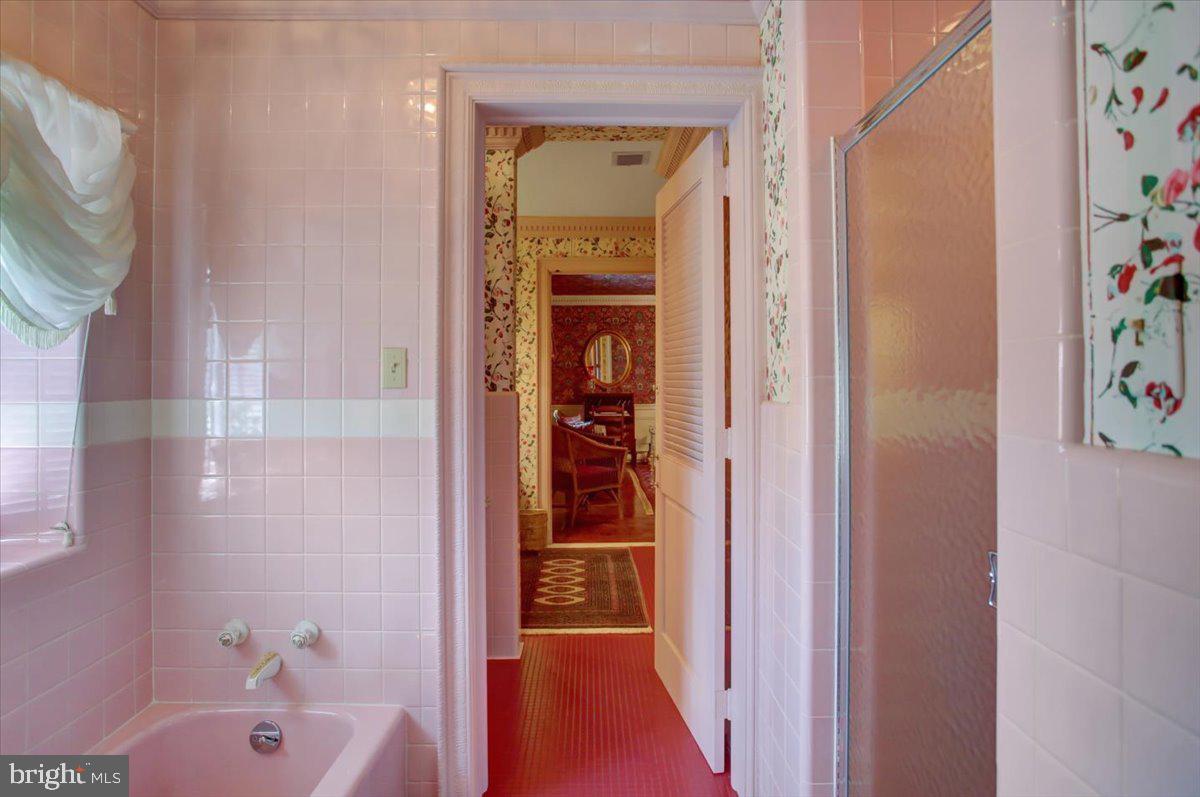 Waynesboro, Pennsylvania, 17268, United States, 4 Bedrooms Bedrooms, ,4 BathroomsBathrooms,Residential,For Sale,1731407